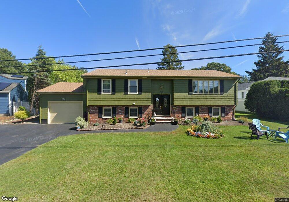 203 Sweetbriar Dr, Cranston, RI 02920 - photo 1