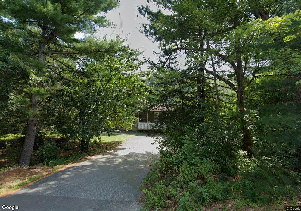 513 Lake St, Bellingham, MA 02019 - photo 1