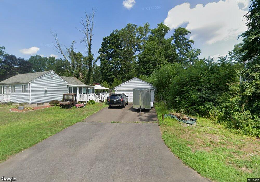 4 Meeks Point Rd, East Hampton, CT 06424 - photo 1