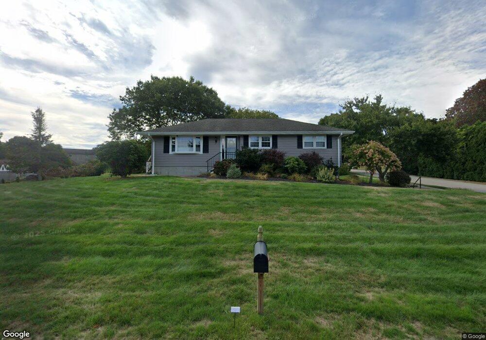 12 Mark St, Pawcatuck, CT 06379 - photo 1