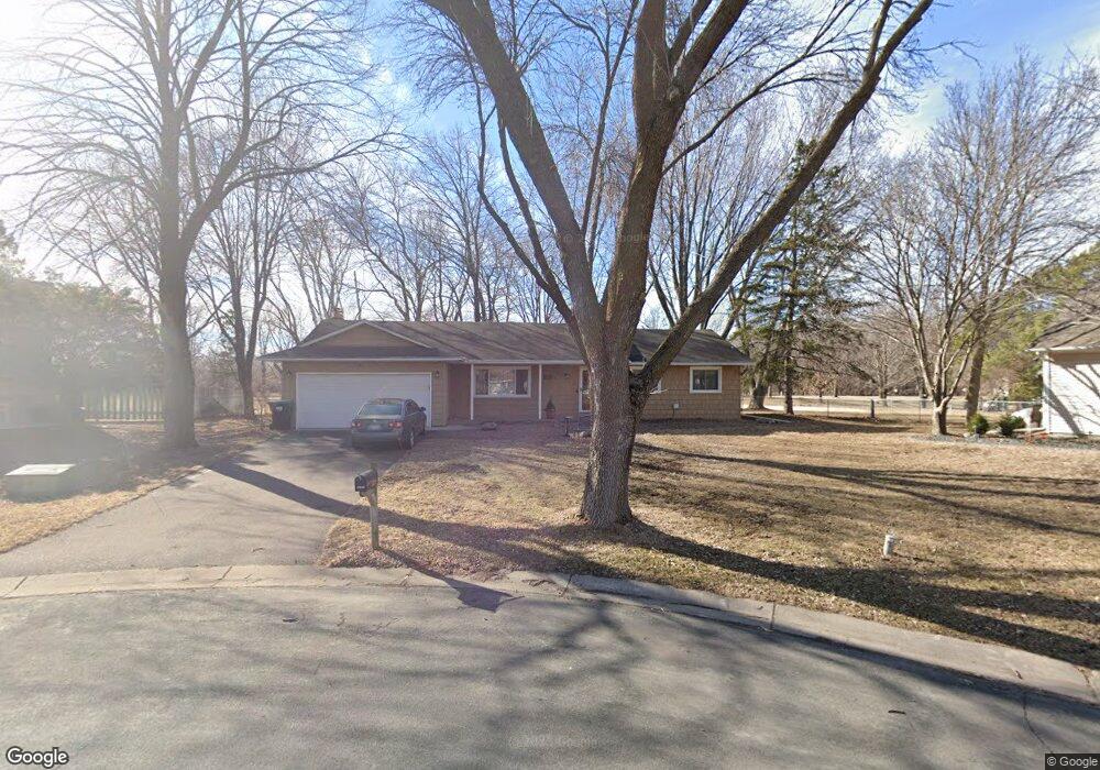 10245 Yorktown Ln N, Maple Grove, MN 55369 - photo 1