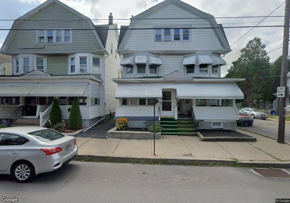 618 Lincoln St, Hazleton, PA 18201 - photo 1