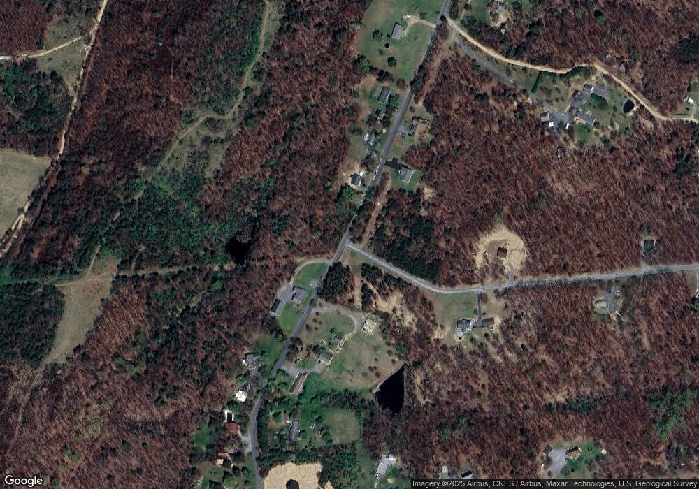 4 Greenbrier Ln, Berkeley Springs, WV 25411 - photo 1