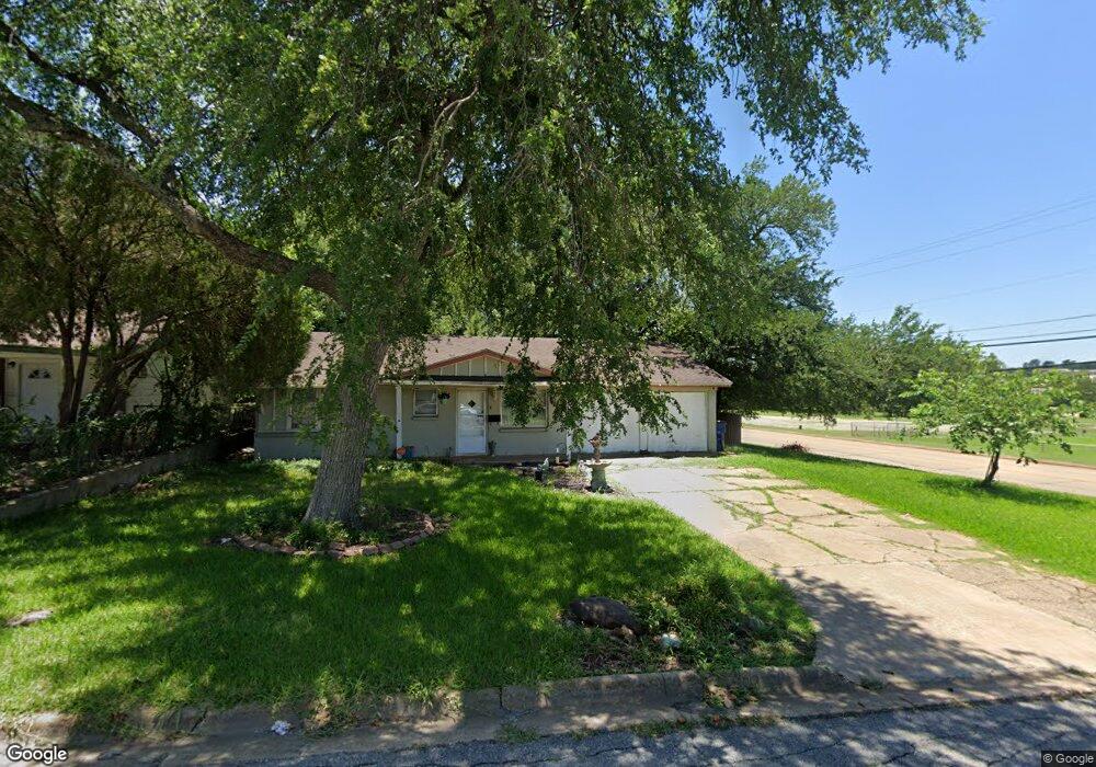172 N Imperial Dr, Denison, TX 75020 - photo 1
