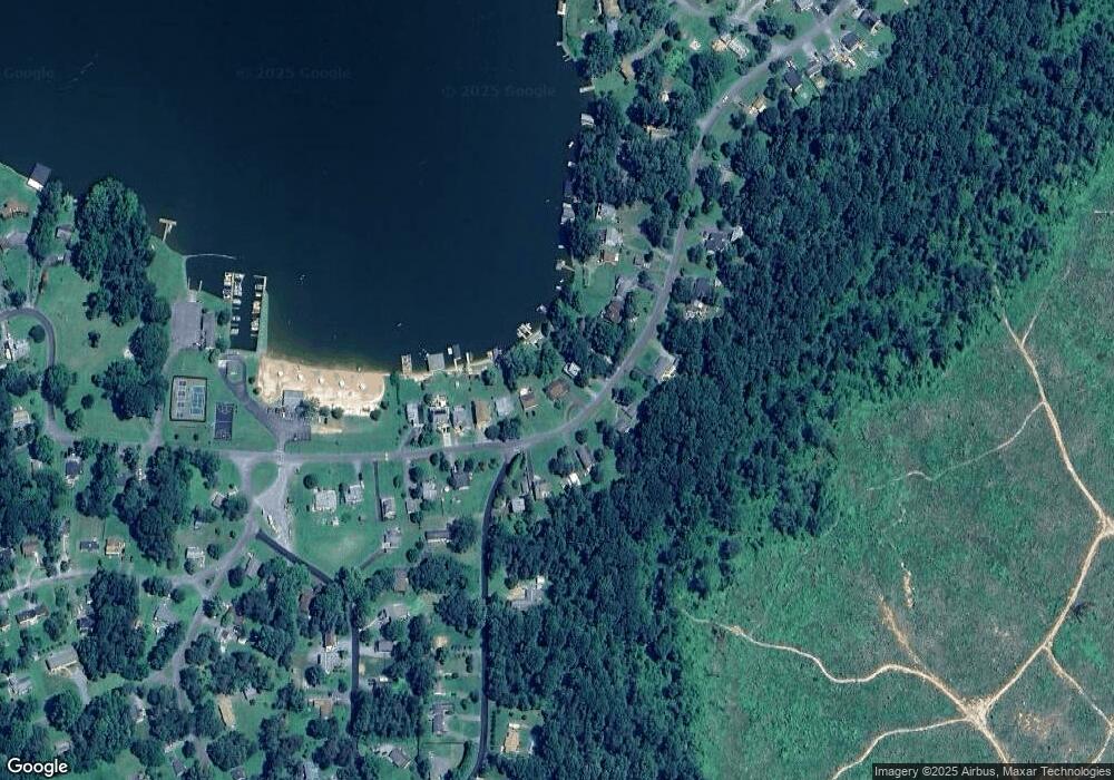 778 S Lakeshore Dr, Louisa, VA 23093 - photo 1