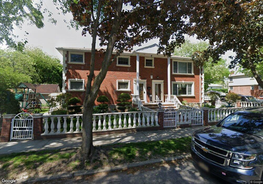 25311 58th Ave, Little Neck, NY 11362 - photo 1