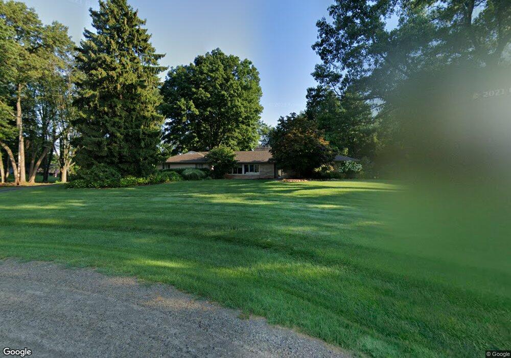 5301 Lauren Ct, Bloomfield Hills, MI 48302 - photo 1