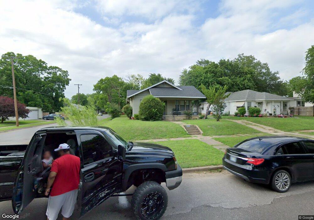 921 Bixby St, Ardmore, OK 73401 - photo 1