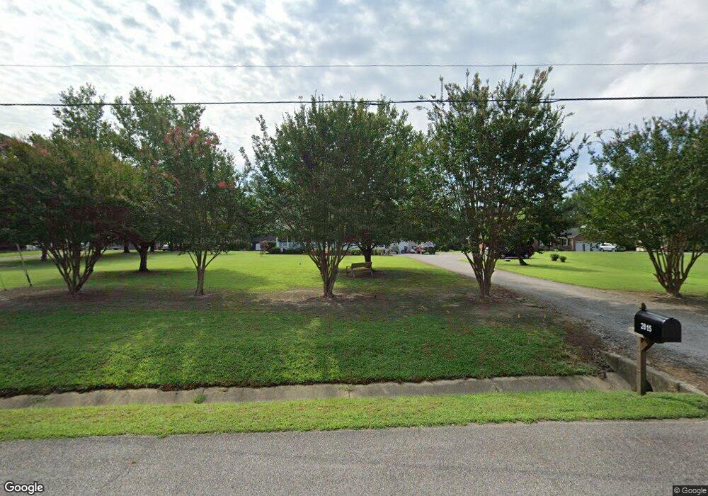 2815 Deer Run Dr, Petersburg, VA 23805 - photo 1