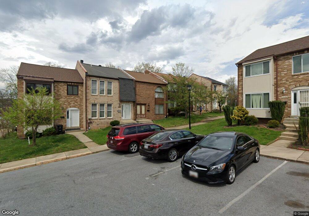 7025 Cipriano Woods Ct, Lanham, MD 20706 - photo 1