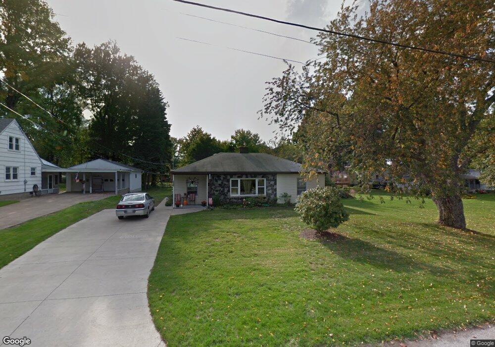 2816 Bement St, Erie, PA 16506 - photo 1