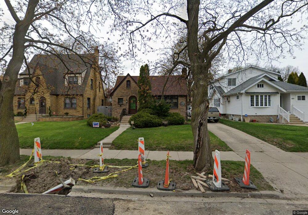 340 Judge Ave, Waukegan, IL 60085 - photo 1