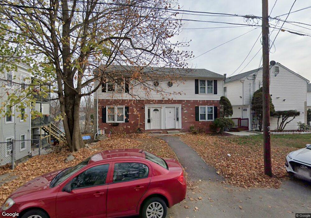 23 Crescent St unit 23  1, Lawrence, MA 01841 - photo 1