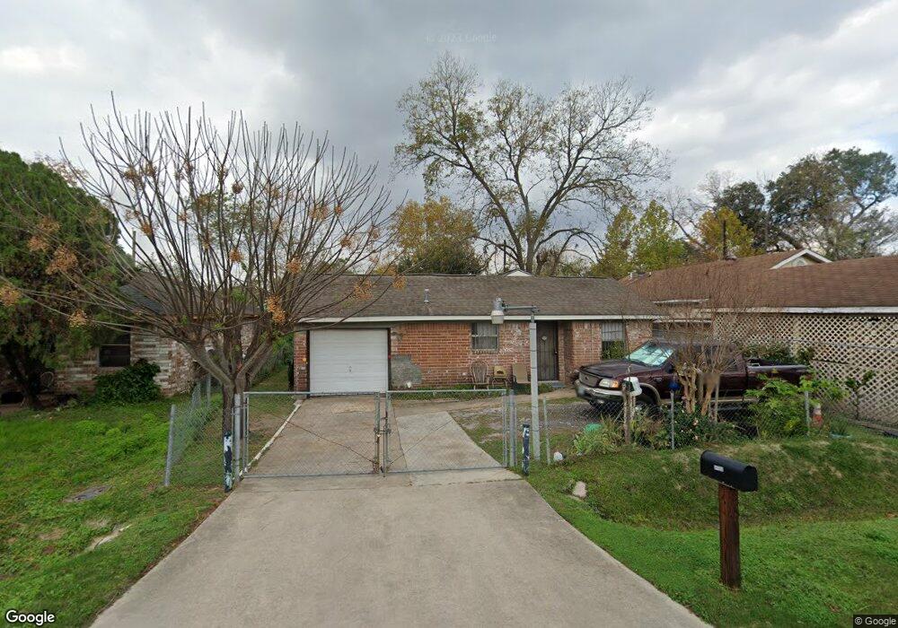 2522 Mayview Dr, Houston, TX 77091 - photo 1