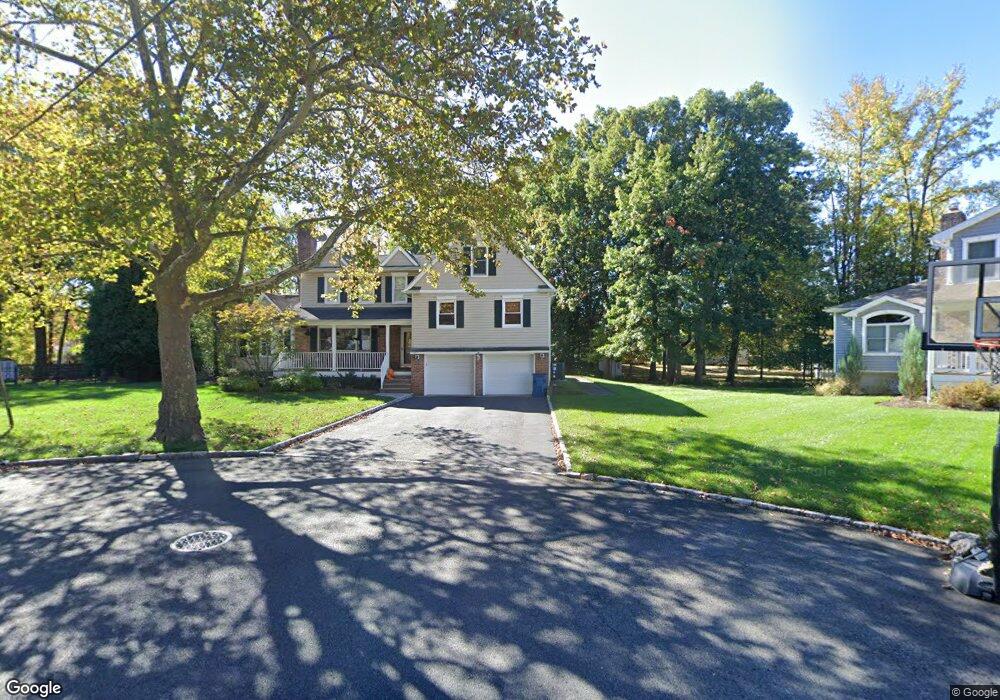 1185 Tanglewood Ln, Scotch Plains, NJ 07076 - photo 1