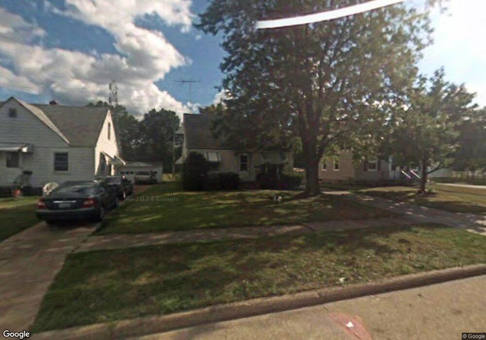 2406 E 35th St, Lorain, OH 44055 - photo 1