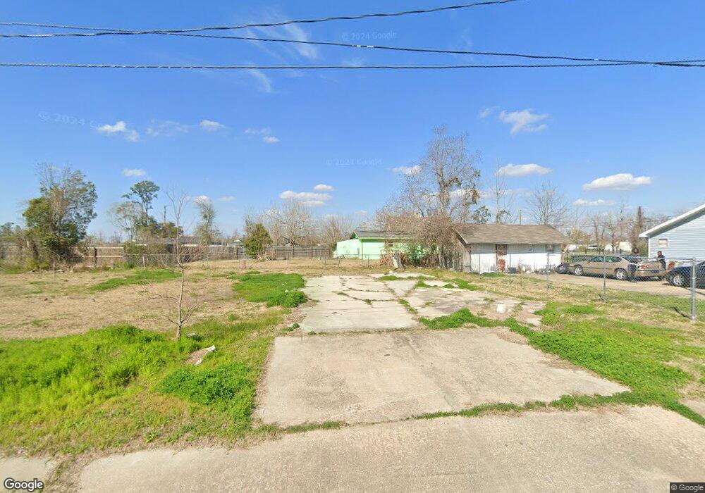 2033 Knapp St, Lake Charles, LA 70601 - photo 1