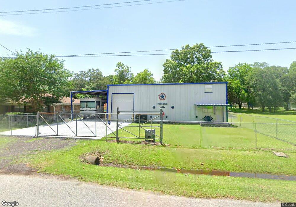 108 S Shirley, Alvin, TX 77511 - photo 1