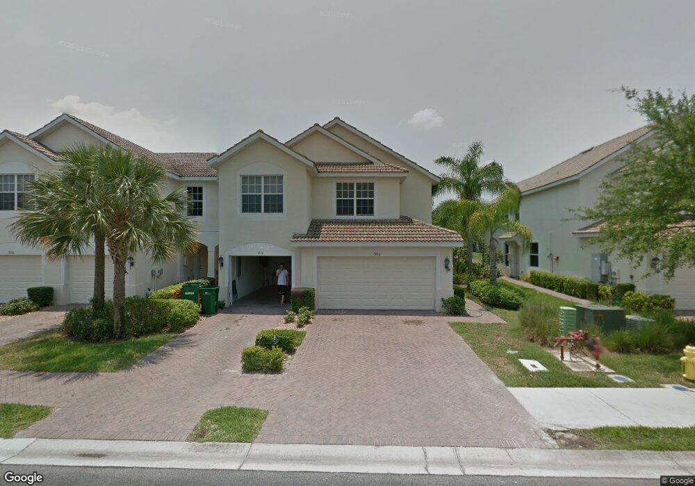 976 Hampton Cir, Naples, FL 34105 - photo 1