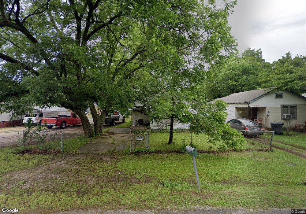 717 B St NE, Ardmore, OK 73401 - photo 1