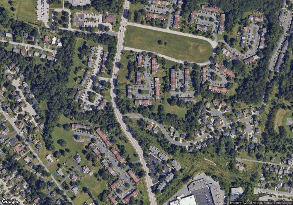 41 Bernadotte Ct, Parkville, MD 21234 - photo 1