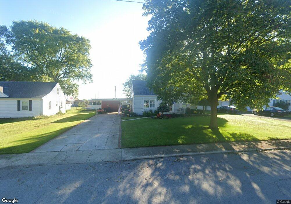 504 S Rauthland Ave, Wapakoneta, OH 45895 - photo 1