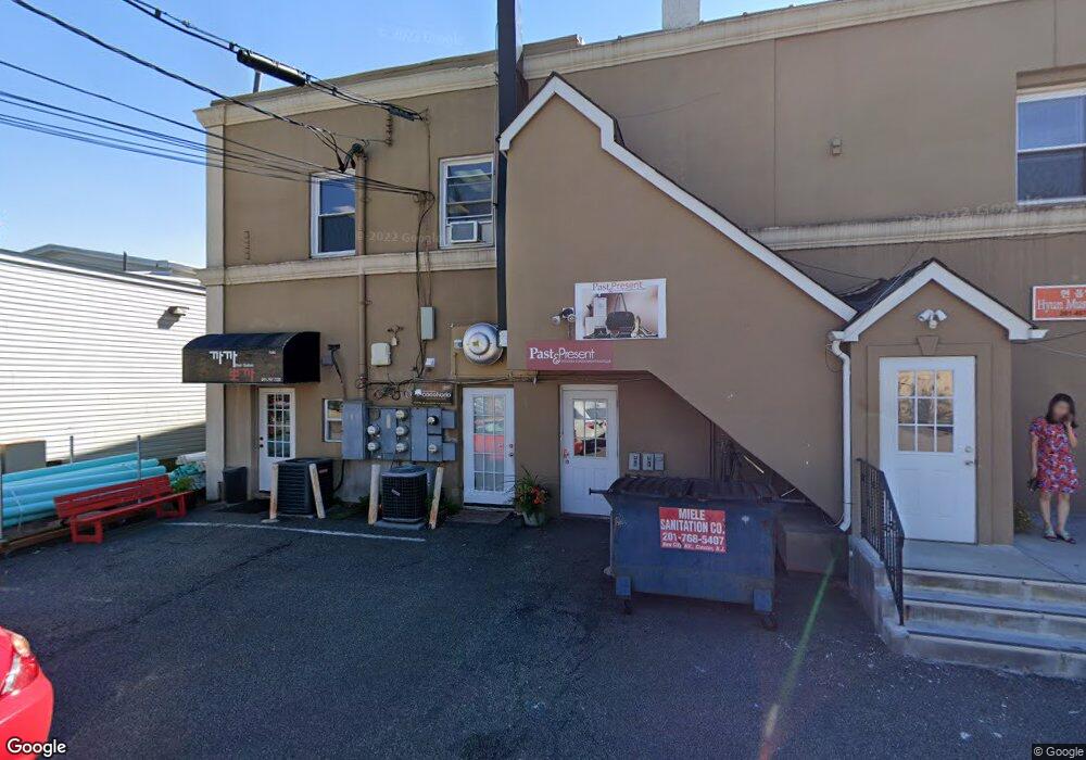 253 Closter Dock Rd unit 7, Closter, NJ 07624 - photo 1