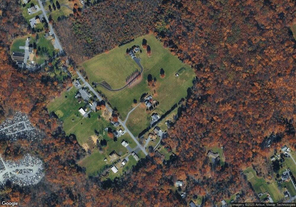 615 Abel Colony Rd, Wind Gap, PA 18091 - photo 1