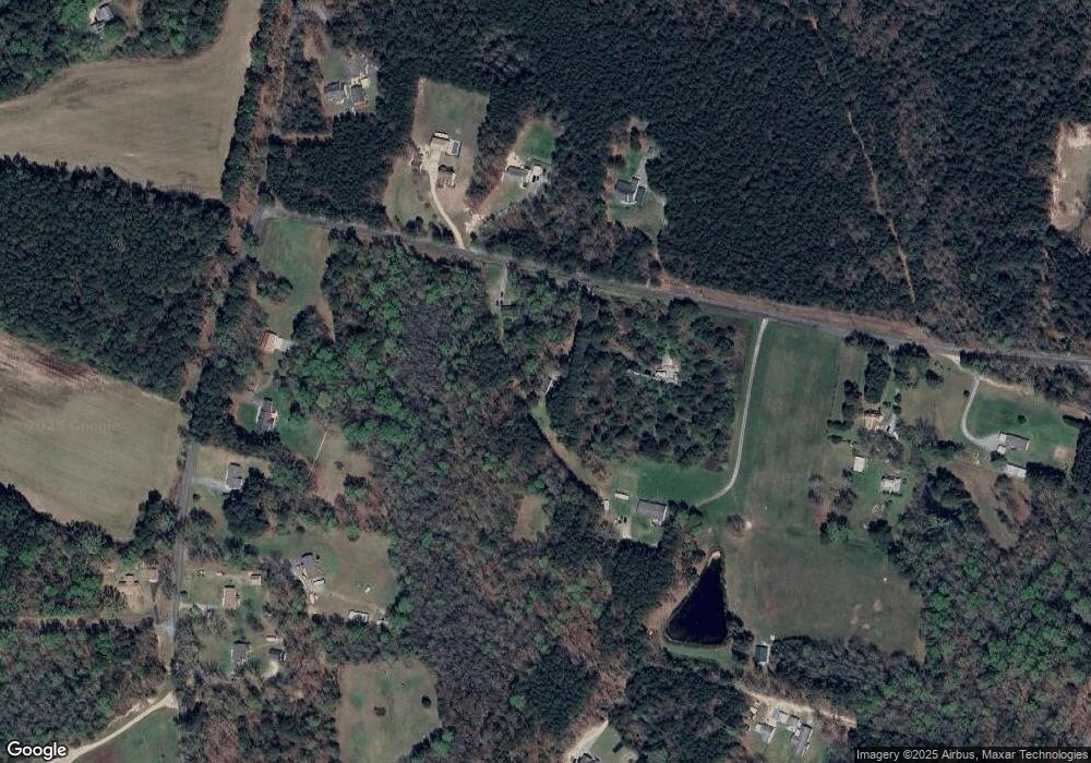 811 Lansing Rd, Petersburg, VA 23805 - photo 1