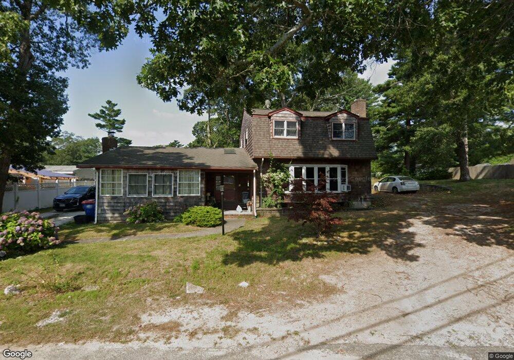 4 Broadmarsh Ave, Wareham, MA 02571 - photo 1