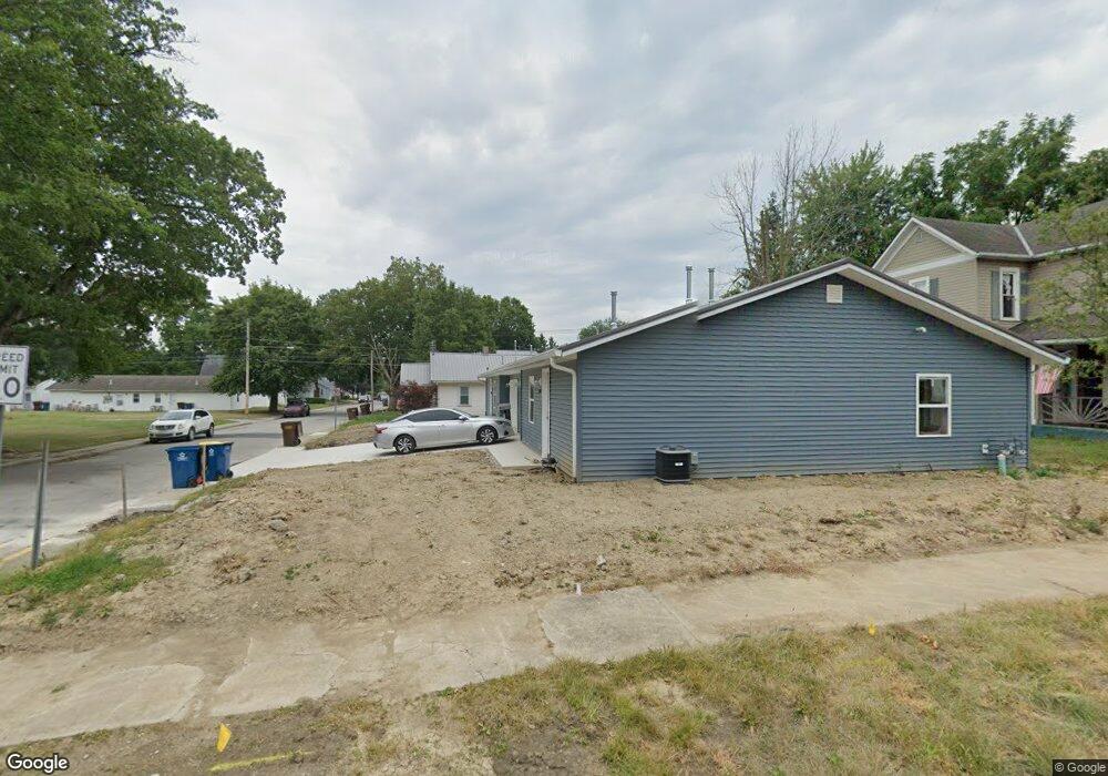 304 W Wiley Ave, Bluffton, IN 46714 - photo 1