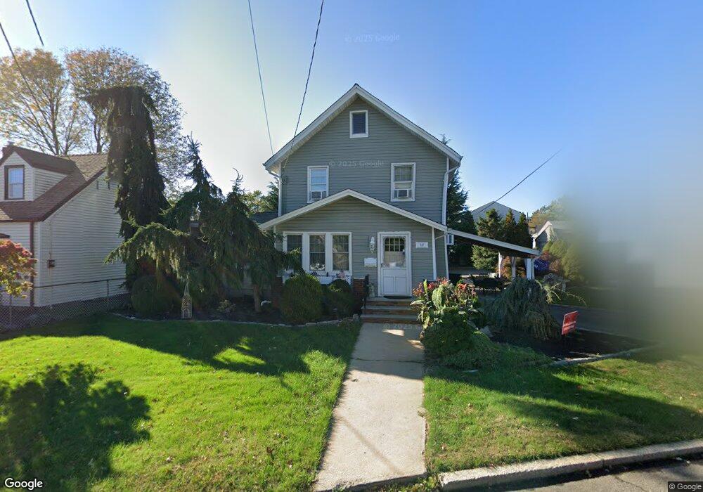 527 Crows Mill Rd, Fords, NJ 08863 - photo 1