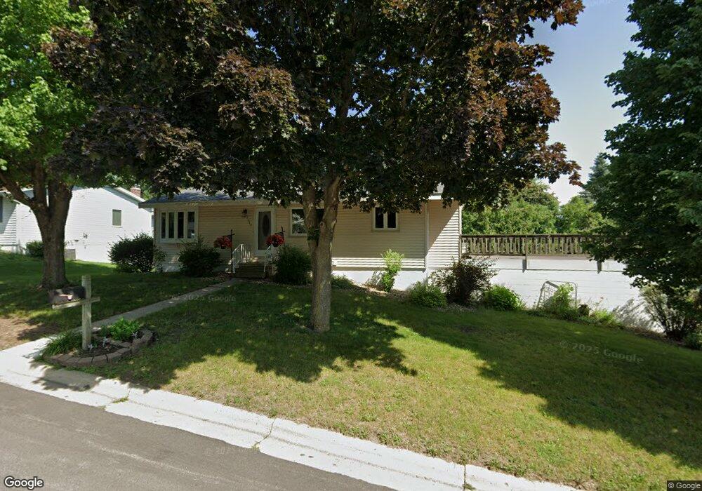 1319 Columbus Ave, Albert Lea, MN 56007 - photo 1