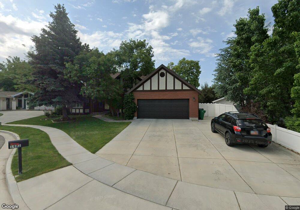1982 E Viscounti Cove, Sandy, UT 84093 - photo 1