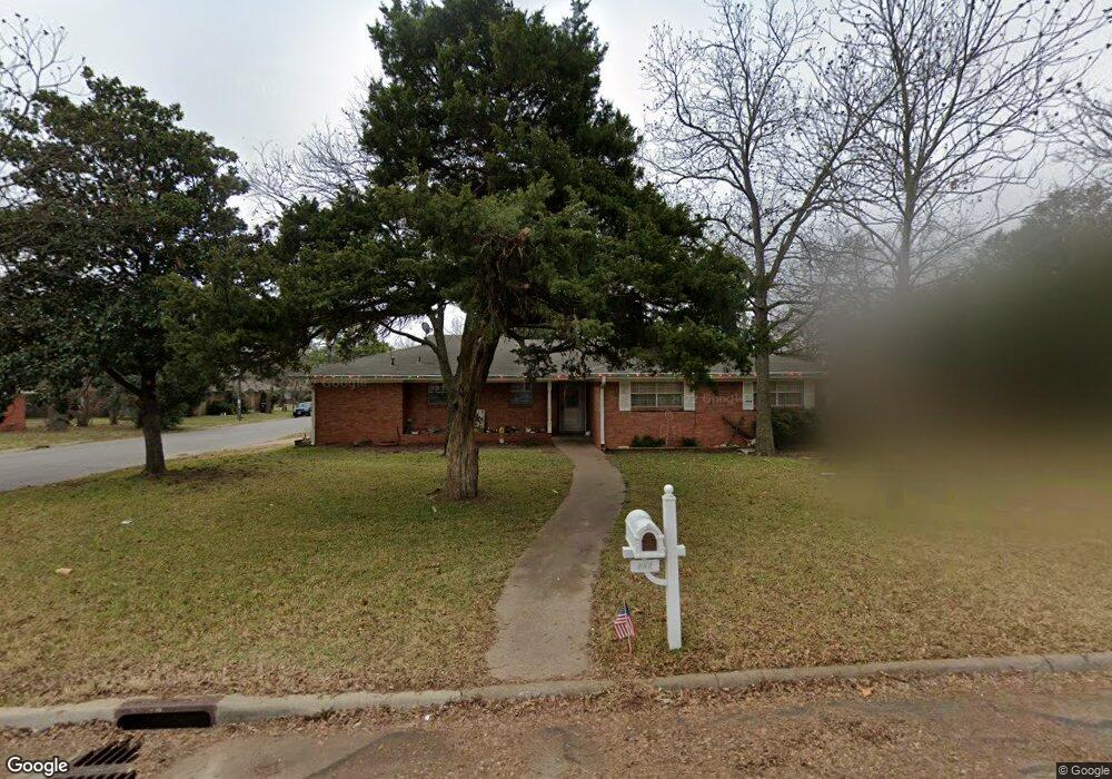 1001 Sheridan Ln, Cleburne, TX 76033 - photo 1