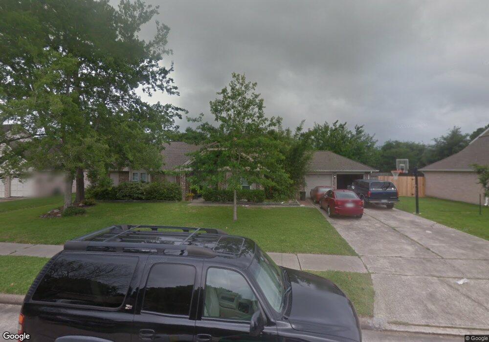 903 Essex Dr, Friendswood, TX 77546 - photo 1