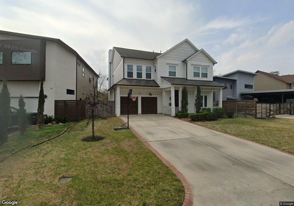 1319 Woodcrest Dr, Houston, TX 77018 - photo 1