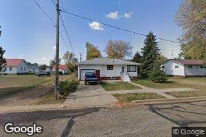 208 East St, Carson, ND 58529