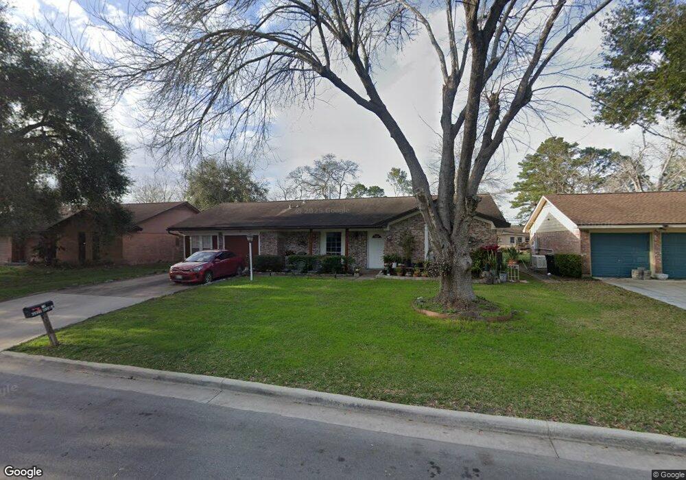 329 Hurstgreen Ln, Alvin, TX 77511 - photo 1