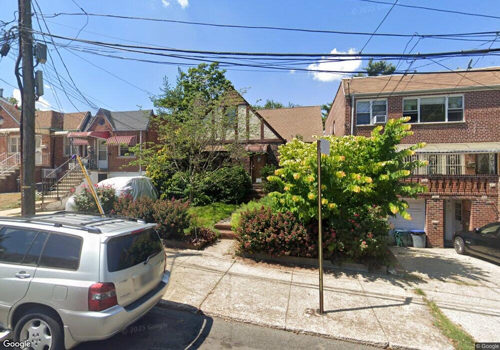 6114 157th St, Flushing, NY 11367 - photo 1