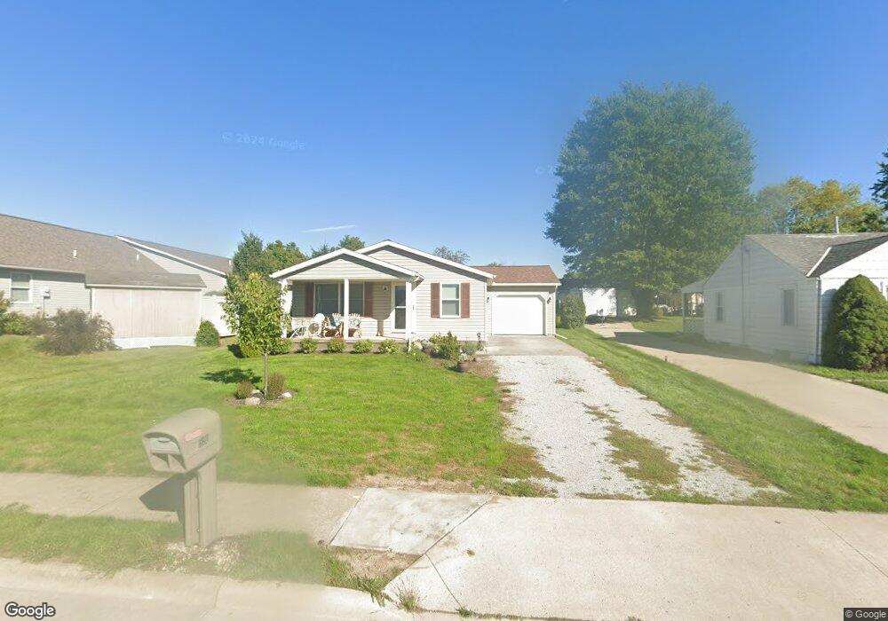 520 Overholzer St, Wapakoneta, OH 45895 - photo 1