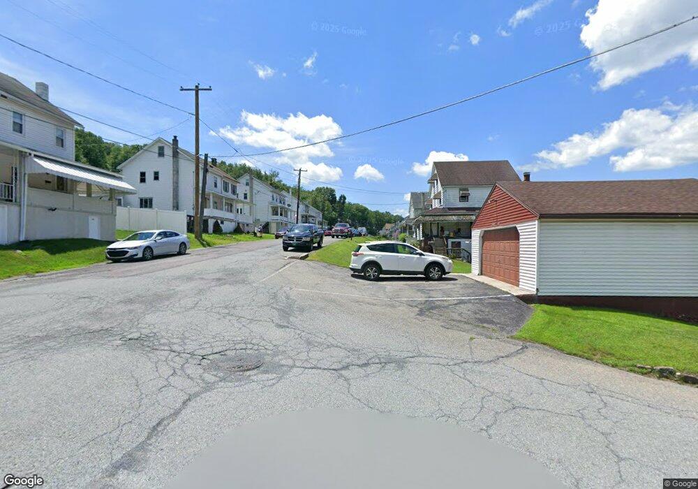 57 W Miner St, Coaldale, PA 18218 - photo 1