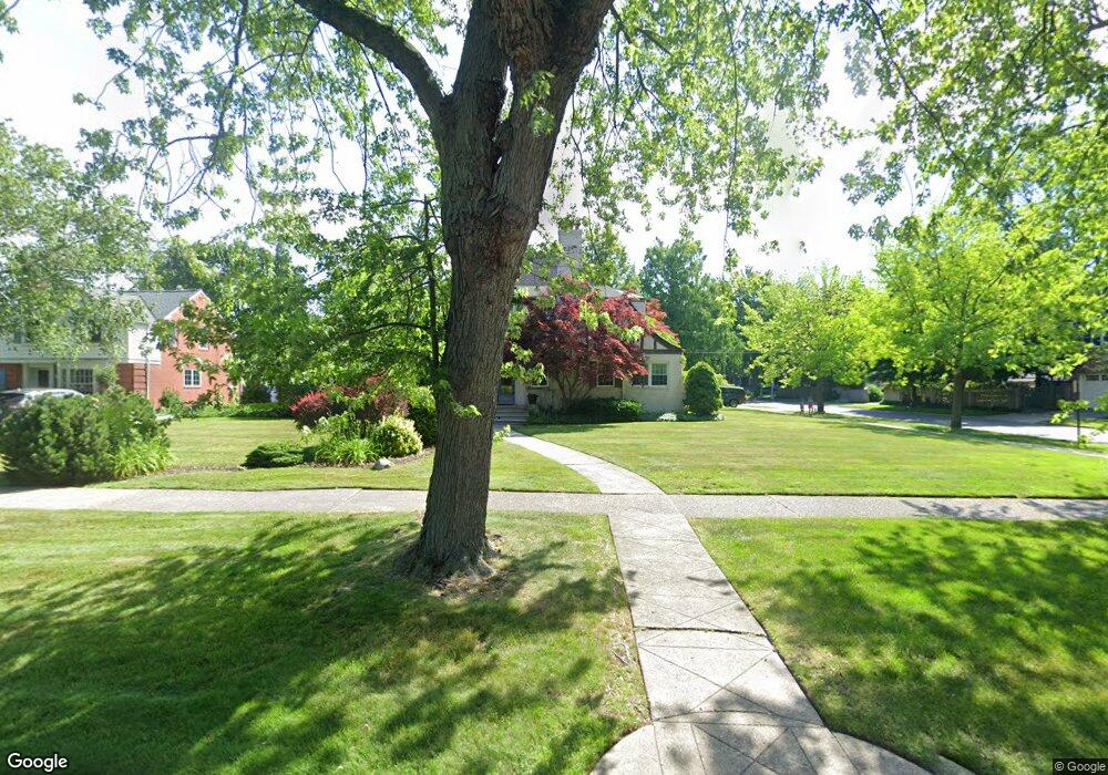 1306 Whittier Rd, Grosse Pointe Park, MI 48230 - photo 1