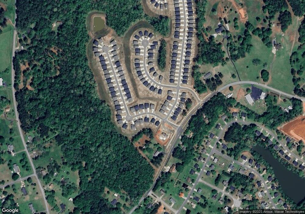 66 Hackberry Ave, Commerce, GA 30529 - photo 1