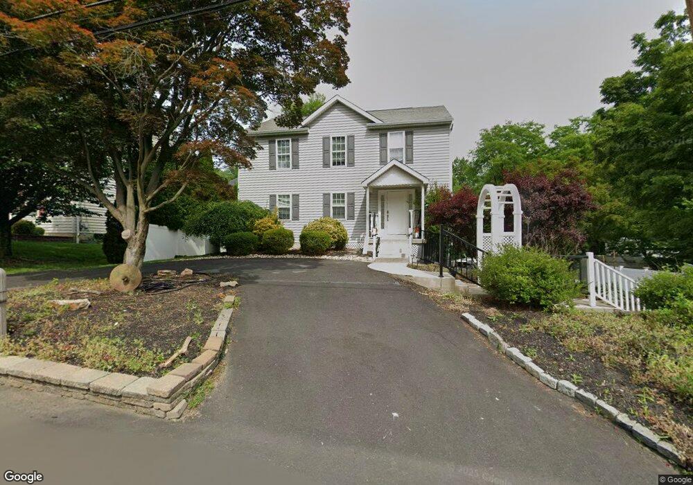 1026 Windsor Ave, Dresher, PA 19025 - photo 1