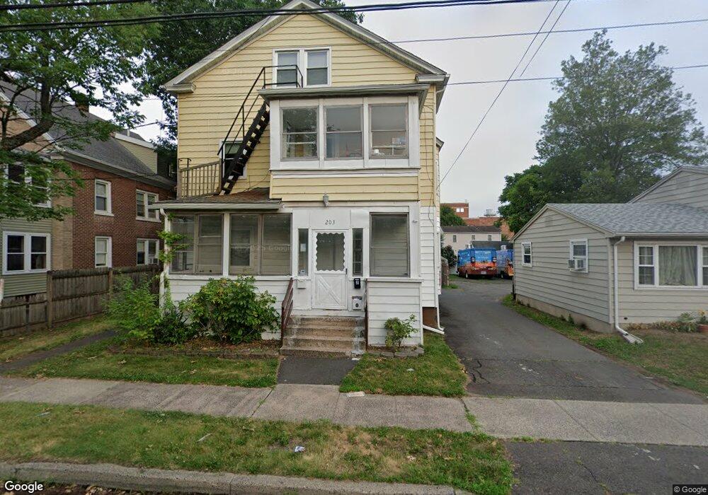 203 Clifton St unit 2, Wallingford, CT 06492 - photo 1