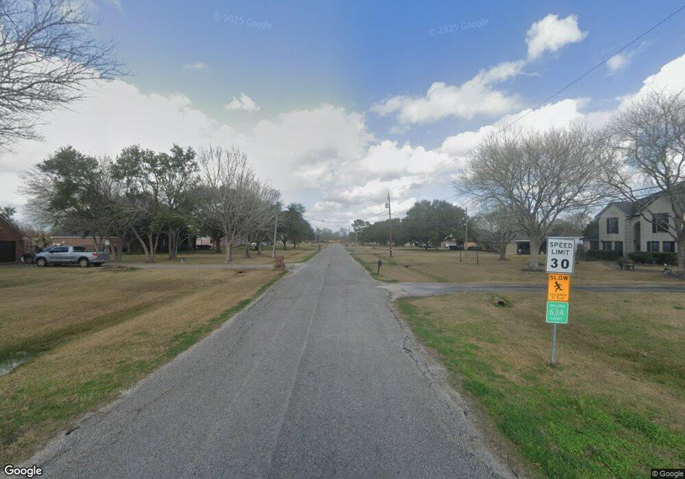 132 Woodridge Cir, Alvin, TX 77511 - photo 1