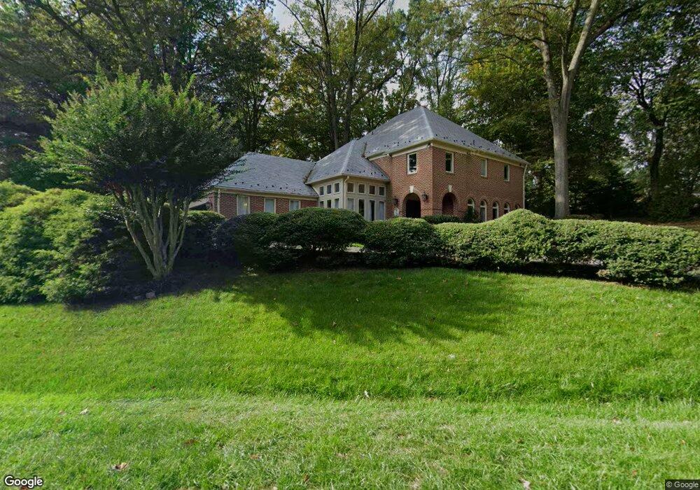 8200 Tomlinson Ave, Bethesda, MD 20817 - photo 1