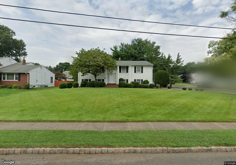 86 Surrey Rd, Clark, NJ 07066 - photo 1