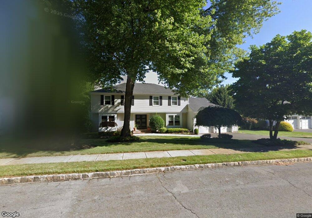 8 Justice Ln, Matawan, NJ 07747 - photo 1